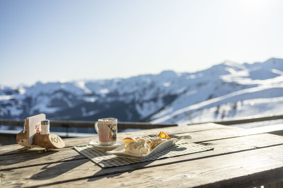 Apfelstrudel am Gipfel  © Alpbachtal Tourismus, shootandstyle.com