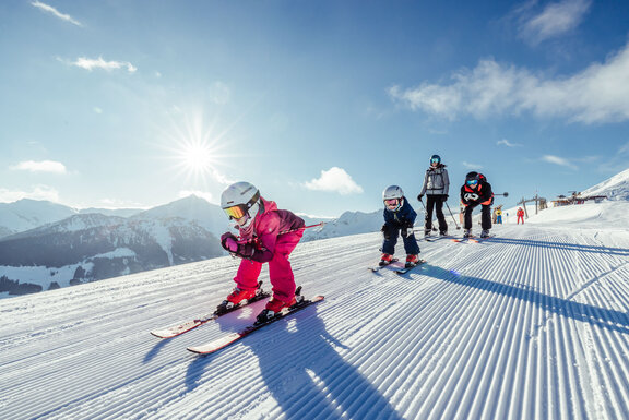 Skifahren im Skijuwel Alpbachtal Wildschönau  © Alpbachtal Tourismus, shootandstyle.com